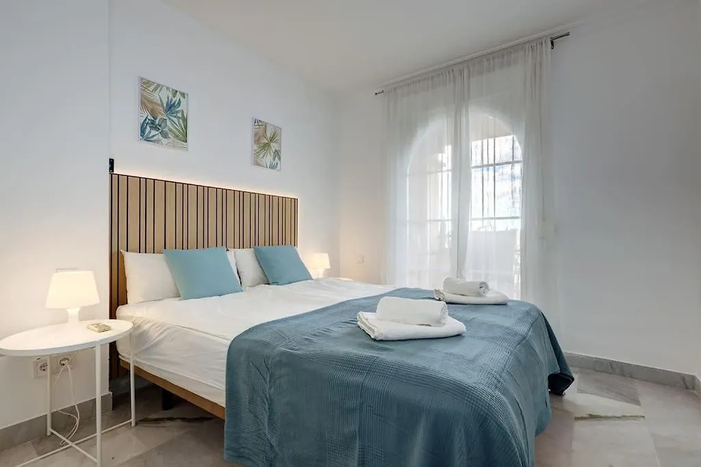 Classy Flat W/ Impressive Views マルベーリャ