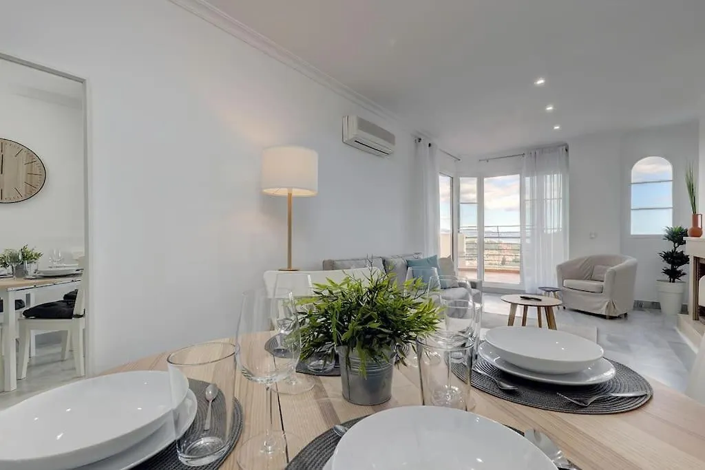 Classy Flat W/ Impressive Views マルベーリャ アパート