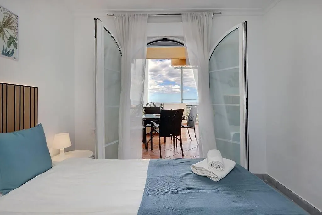 Classy Flat W/ Impressive Views Marbella Apartment